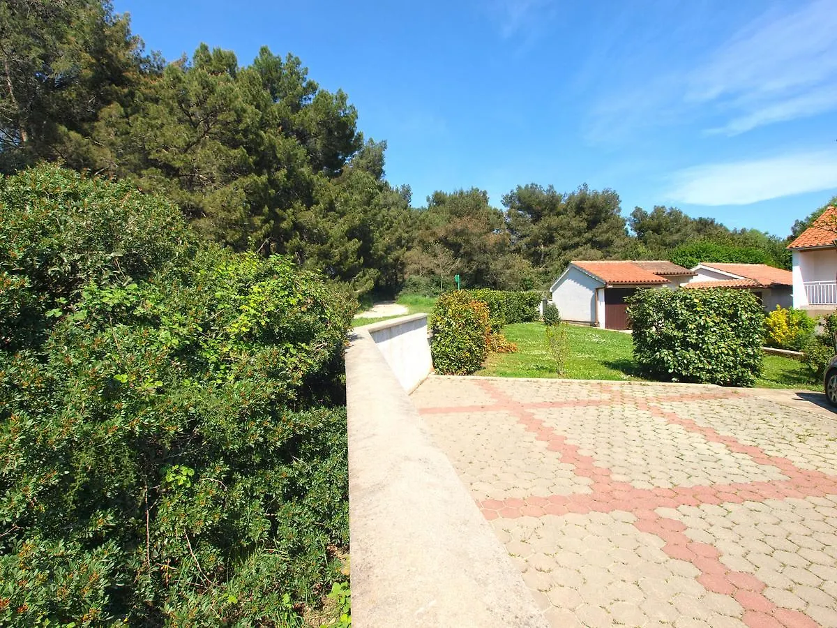 Apartment Alma 1600 Pula Croatia